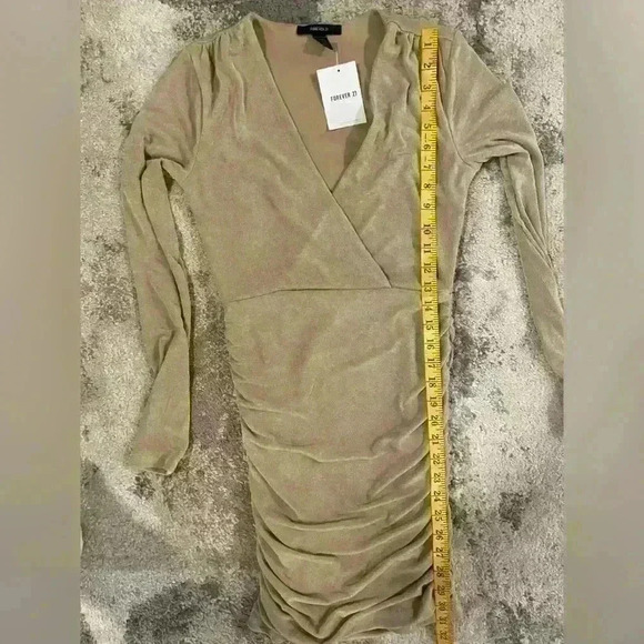 Women’s Tan Forever 21 V-Neck Dress - Picture 5 of 6